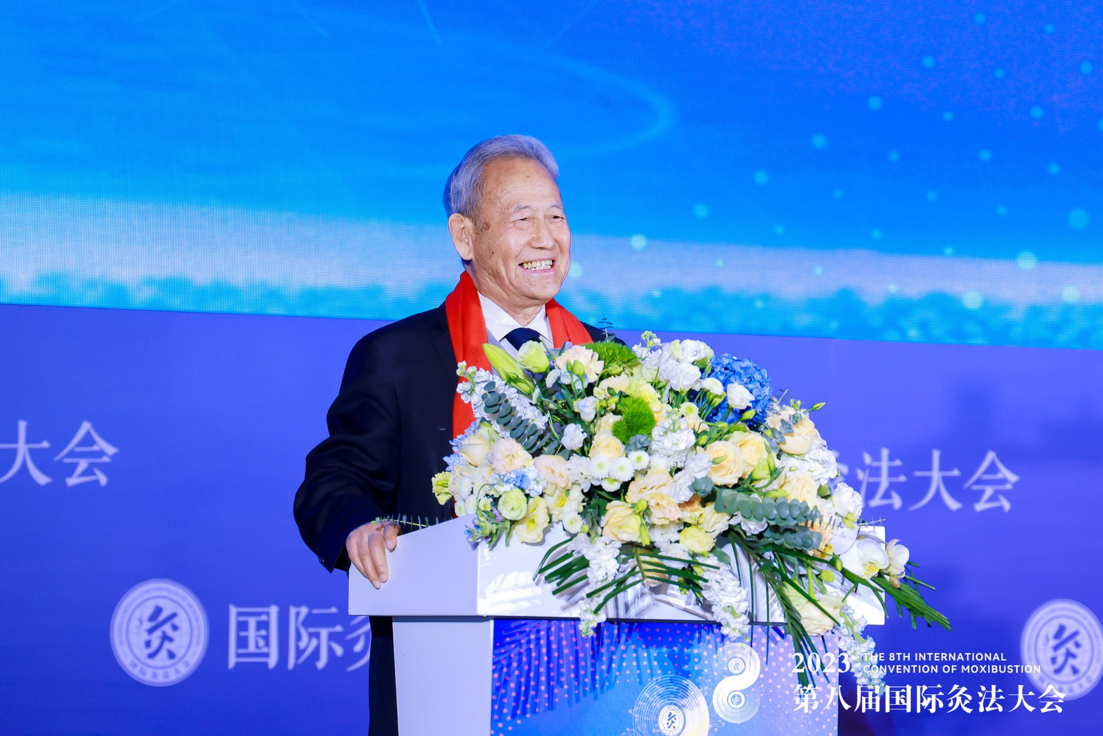 2023第八屆國際灸法大會盛大召開，益百分天天艾以科技賦能傳統(tǒng)艾灸